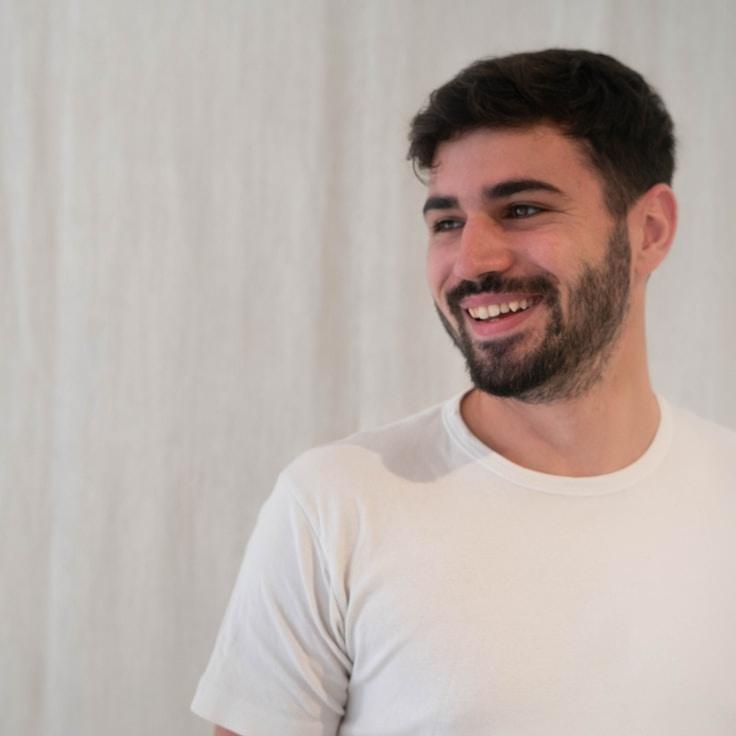 Portrait of Aria Chen, community mentor and Italian cuisine specialist